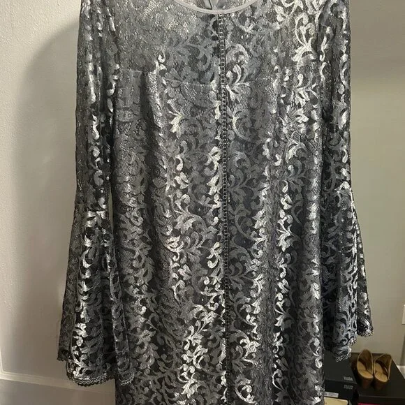 Evening Cocktail Dress - Picture 2 of 3